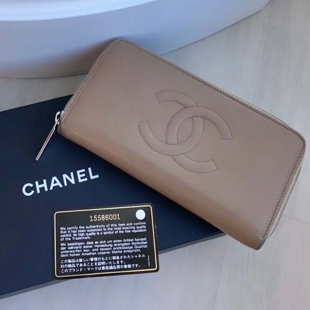 Chanel Caviar Wallet Beige
